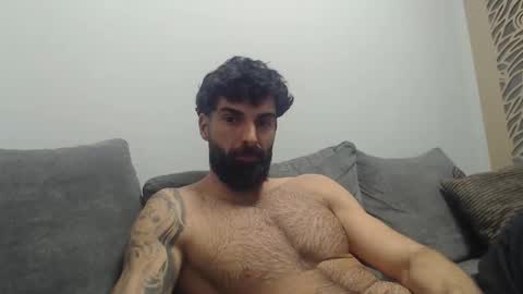 cuteeboy online show from February 10, 6:45 pm