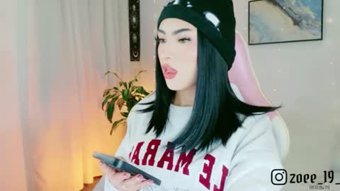 Zoe  online show from June 23, 3:37 am