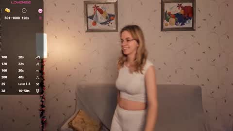 Melisa online show from December 5, 8:05 pm