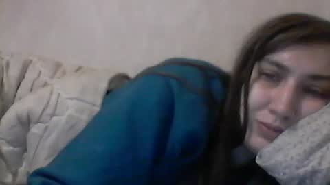 cutekattie online show from December 12, 9:40 am
