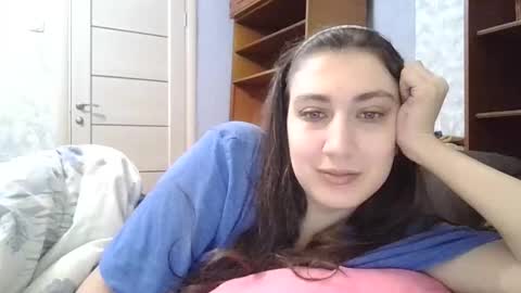 Snapshot of cutekattie chatting on November 26, 5:19 am cutekattie online show from November 26, 5:19 am
