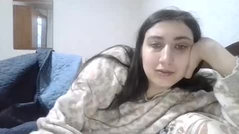 cutekattie online show from March 27, 4:18 am