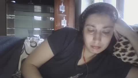 cutekattie online show from June 7, 4:05 am
