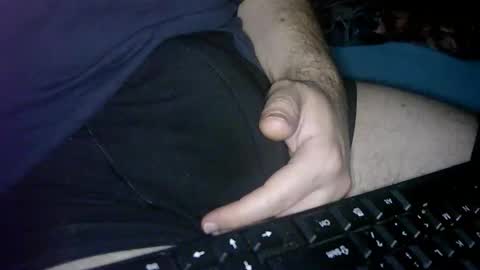 Snapshot of cuteman88 chatting on November 21, 10:08 pm Cuteman online show from November 21, 10:08 pm