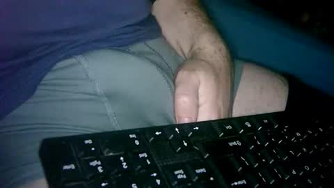 Snapshot of cuteman88 chatting on December 4, 10:18 pm Cuteman online show from December 4, 10:18 pm