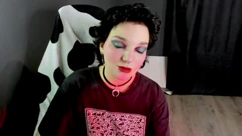 Snapshot of cutemetalgoddess chatting on January 16, 7:49 am Alice online show from January 16, 7:49 am