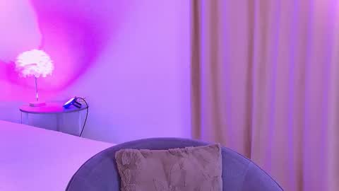 cutemirage online show from October 17, 2:52 pm