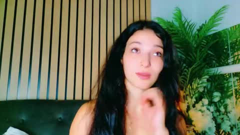 cuteness__girl online show from September 11, 6:24 am