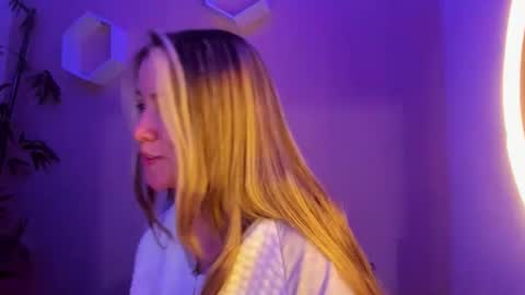 Snapshot of cutesamantha_ chatting on May 14, 9:32 pm cutesamantha_ online show from May 14, 9:32 pm