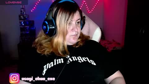 Snapshot of cuteusagi chatting on November 26, 6:09 pm Usagi online show from November 26, 6:09 pm