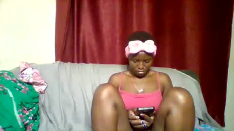 Snapshot of cutey_lunar chatting on January 28, 3:46 pm cutey_lunar online show from January 28, 3:46 pm