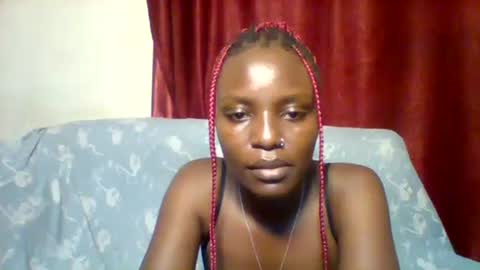 Snapshot of cutey_lunar chatting on February 17, 5:58 am cutey_lunar online show from February 17, 5:58 am