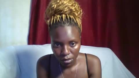 Snapshot of cutey_lunar chatting on March 11, 9:13 am cutey_lunar online show from March 11, 9:13 am