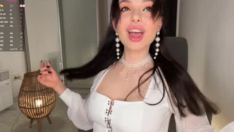 Snapshot of cutie_anna chatting on October 21, 7:58 pm Anna and Nick online show from October 21, 7:58 pm