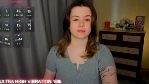 Snapshot of cutie_mili chatting on May 2, 10:53 am mili online show from May 2, 10:53 am