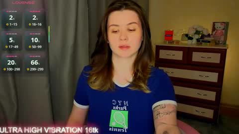 Snapshot of cutie_mili chatting on May 16, 10:36 am mili online show from May 16, 10:36 am