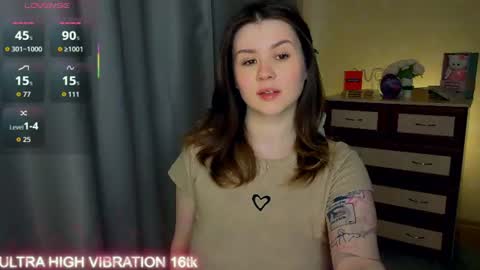 Snapshot of cutie_mili chatting on June 29, 1:00 pm mili online show from June 29, 1:00 pm