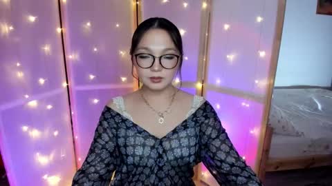 Snapshot of cutie_nikky chatting on January 14, 4:51 am cutie_nikky online show from January 14, 4:51 am