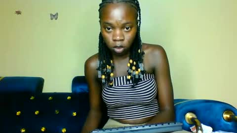 cutieplush online show from April 5, 7:44 pm