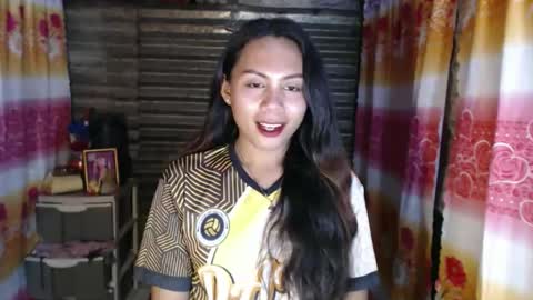 Snapshot of cutie_rona chatting on December 14, 1:05 pm cutie_rona online show from December 14, 1:05 pm