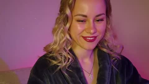 Snapshot of cutie_xoxo_ chatting on May 29, 8:18 pm cutie_xoxo_ online show from May 29, 8:18 pm