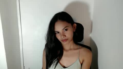 cutiee_lily2 online show from May 29, 4:54 am