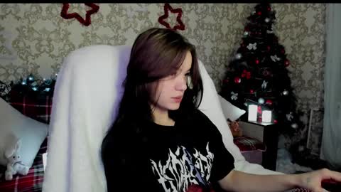 Snapshot of cutiekitty_cb chatting on December 24, 3:16 am cutiekitty_cb online show from December 24, 3:16 am