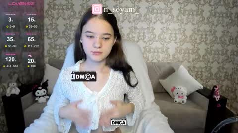 Snapshot of cutiekitty_cb chatting on October 17, 9:01 am cutiekitty_cb online show from October 17, 9:01 am