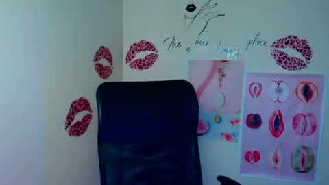 Emma online show from April 4, 6:22 am