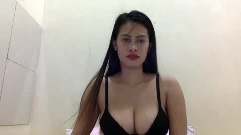 Snapshot of cutietrina chatting on January 7, 2:20 am CutieTrina online show from January 7, 2:20 am