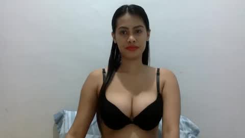 Snapshot of cutietrina chatting on March 10, 4:46 pm CutieTrina online show from March 10, 4:46 pm