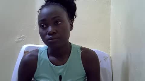 Snapshot of cuttey_slim22 chatting on February 1, 9:30 am cuttey_slim22 online show from February 1, 9:30 am