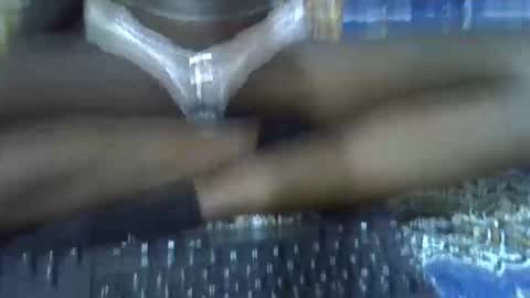 Snapshot of cuttey_slim22 chatting on February 21, 9:10 am cuttey_slim22 online show from February 21, 9:10 am