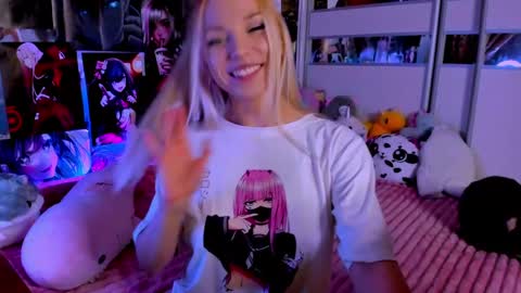 Nora online show from December 6, 12:45 am