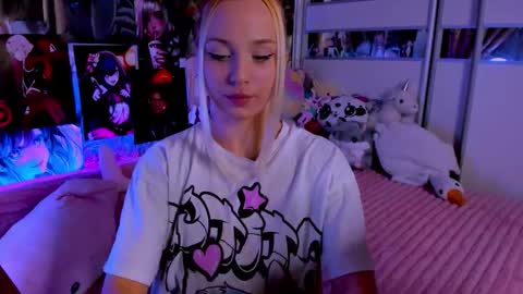 Nora online show from February 27, 9:26 pm