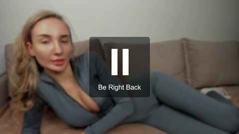 Snapshot of cuttiechloe chatting on October 28, 7:38 pm CuttieChloe online show from October 28, 7:38 pm