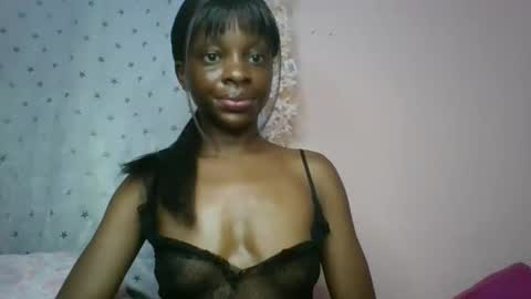 cutty_teshy online show from December 18, 3:12 am