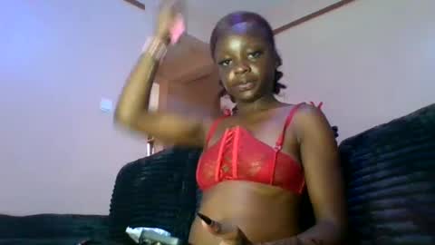 cutty_teshy online show from June 24, 1:32 pm