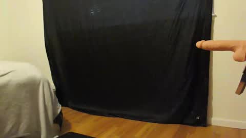 Snapshot of cwlizzy chatting on December 17, 8:37 pm cwlizzy online show from December 17, 8:37 pm