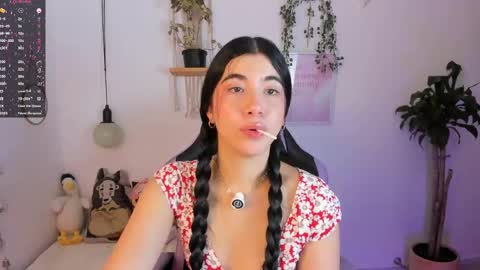 Snapshot of cyber_lizz chatting on May 8, 11:21 pm Liz online show from May 8, 11:21 pm