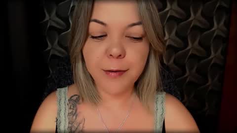 Snapshot of cyberdomme chatting on February 2, 11:21 pm Full time mean bitch. online show from February 2, 11:21 pm