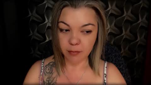 Snapshot of cyberdomme chatting on March 3, 8:43 pm Full time mean bitch. online show from March 3, 8:43 pm