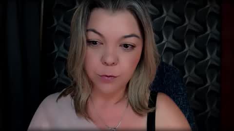 Snapshot of cyberdomme chatting on November 29, 12:57 am Full time mean bitch. online show from November 29, 12:57 am