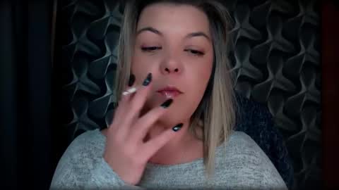 Snapshot of cyberdomme chatting on November 30, 10:36 pm Full time mean bitch. online show from November 30, 10:36 pm