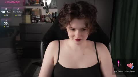 Helen Blossom online show from March 15, 8:15 pm