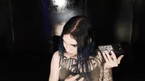 Nikki online show from January 12, 6:13 pm