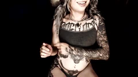 Snapshot of cybertrouble_ chatting on May 30, 1:52 pm Nikki online show from May 30, 1:52 pm