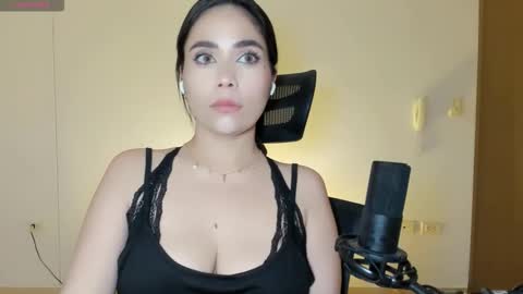 Snapshot of cyborgmuse chatting on October 23, 7:29 am cyborgmuse online show from October 23, 7:29 am