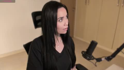 Snapshot of cyborgmuse chatting on October 28, 7:23 am cyborgmuse online show from October 28, 7:23 am