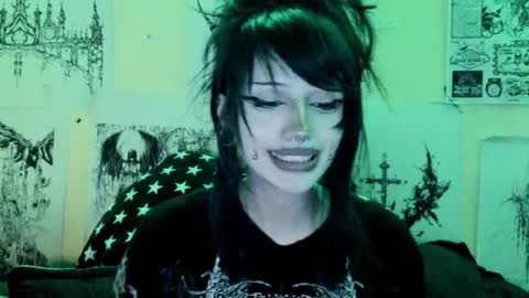 Snapshot of cybrcor3 chatting on November 18, 9:47 am cybrcor3 online show from November 18, 9:47 am